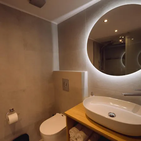 度假居 Arch Home, Luxury With Private Parking 干尼亞