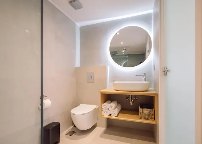 Arch Home, Luxury With Private Parking Hébergement de vacances *