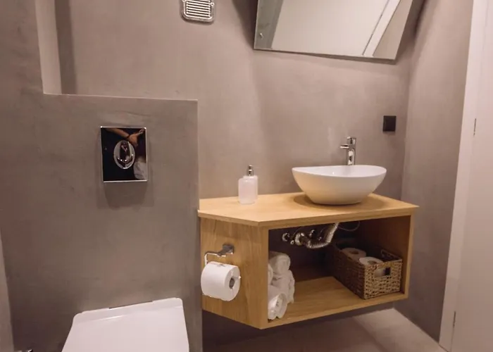 Arch Home, Luxury With Private Parking La Canée