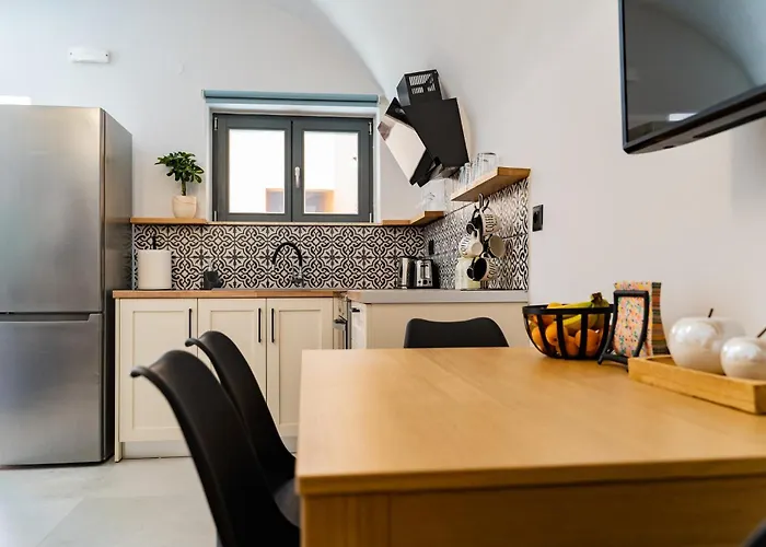 Arch Home, Luxury With Private Parking Hébergement de vacances La Canée