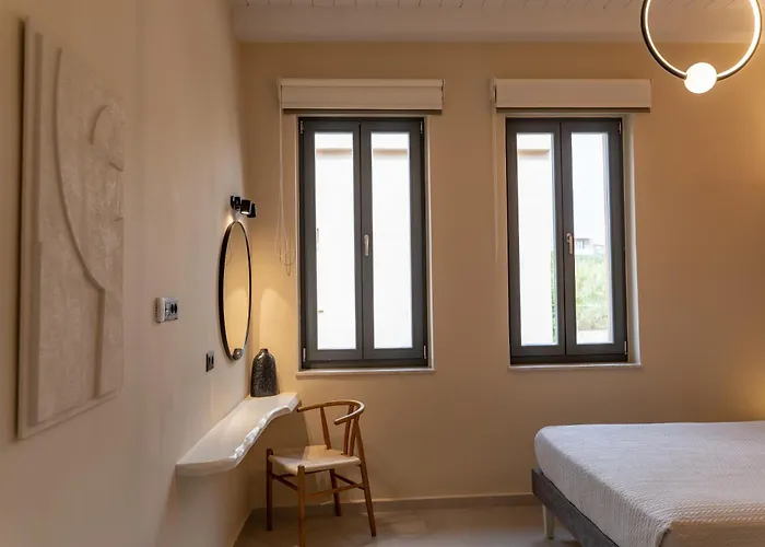 Arch Home, Luxury With Private Parking Hébergement de vacances